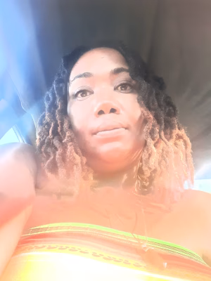 Jessica Holmes - Project Casting Gallery Image 3 Jessica Holmes - Gallery Image 3