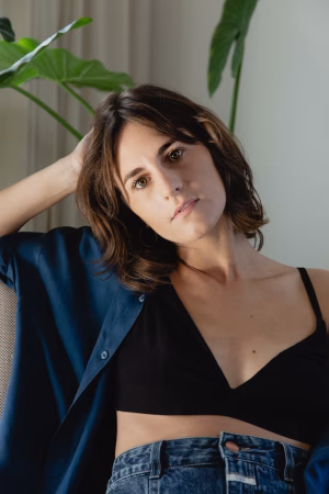 Nell Geeraerd - Project Casting Gallery Image 6 Nell Geeraerd - Gallery Image 6