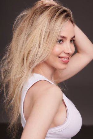 PAOLA SOPPE - Project Casting Gallery Image 6 PAOLA SOPPE - Gallery Image 6