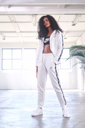 Siri Black - Project Casting Gallery Image 10 Siri Black - Gallery Image 10