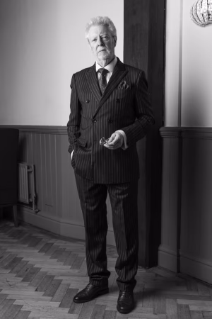 Dave Lee - Project Casting Gallery Image 4 Dave Lee - Gallery Image 4