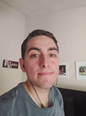 Iván De La Vega - Project Casting Gallery Image 2 Iván De La Vega - Gallery Image 2