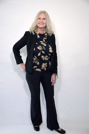 Jennifer Emett - Gallery Image 1