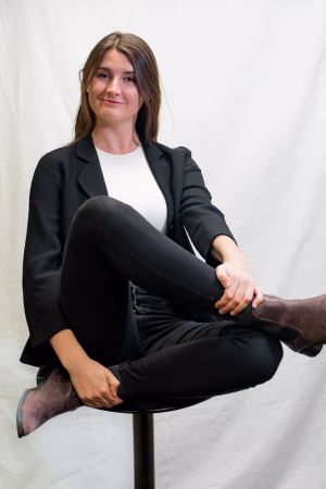 Laura Steuer - Project Casting Gallery Image 3 Laura Steuer - Gallery Image 3