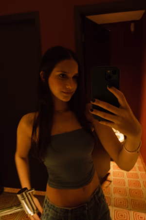 Julia Covre - Project Casting Gallery Image 3 Julia Covre - Gallery Image 3