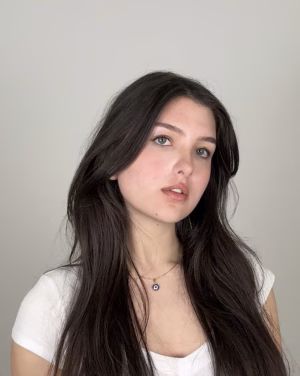 Defne Oztas - Project Casting Gallery Image 3 Defne Oztas - Gallery Image 3