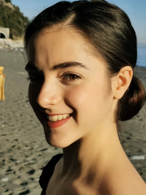 Sara Olivieri - Project Casting Gallery Image 4 Sara Olivieri - Gallery Image 4