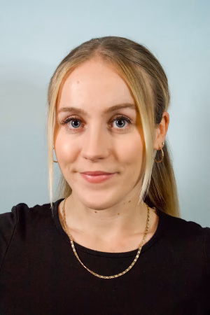 Lizzy Evagelacopoulos - Project Casting Gallery Image 2 Lizzy Evagelacopoulos - Gallery Image 2