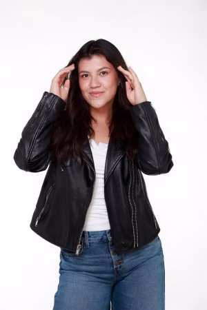 Laura Castillo - Project Casting Gallery Image 5 Laura Castillo - Gallery Image 5