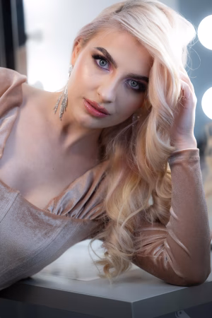 Paola Buciumasu - Project Casting Gallery Image 3 Paola Buciumasu - Gallery Image 3