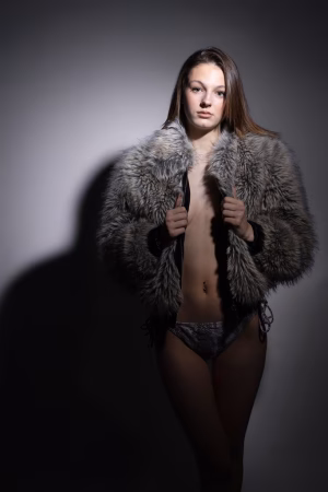 Cloey Clark - Project Casting Gallery Image 8 Cloey Clark - Gallery Image 8