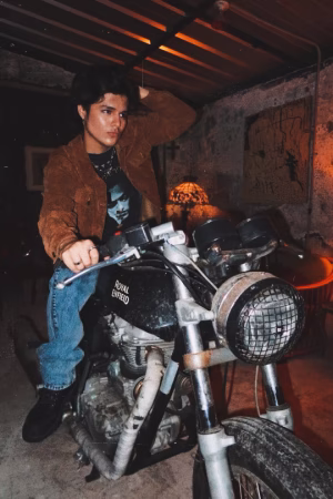 Janvier Flores - Project Casting Gallery Image 4 Janvier Flores - Gallery Image 4