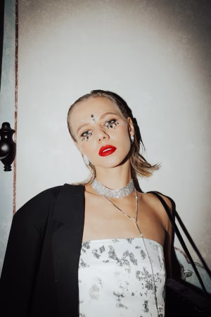 Mariana Kmet - Project Casting Gallery Image 6 Mariana Kmet - Gallery Image 6