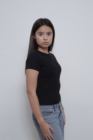 Alison Paredes - Gallery Image 1