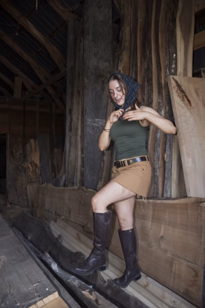 Bri Macdonald - Project Casting Gallery Image 2 Bri Macdonald - Gallery Image 2