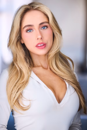 Cristina Glascock - Gallery Image 5