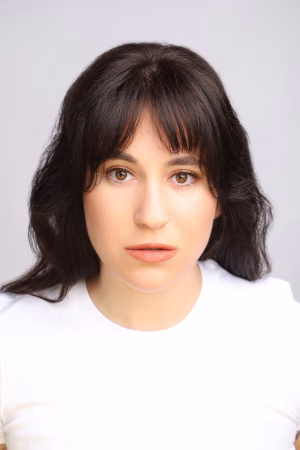 Chloe-Richter-Headshot-1