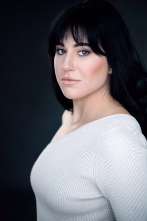 Chloe Richter - Project Casting Gallery Image 4 Chloe Richter - Gallery Image 4