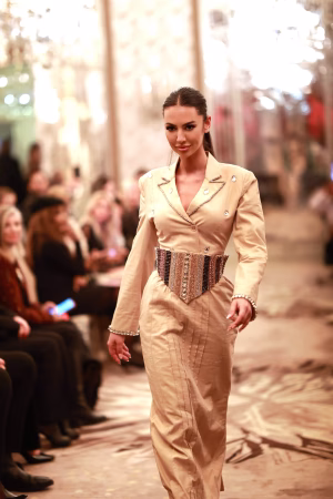 Heugebaert Melanie - Project Casting Gallery Image 13 Heugebaert Melanie - Gallery Image 13