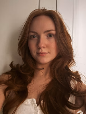 Chloe Harris - Project Casting Gallery Image 4 Chloe Harris - Gallery Image 4