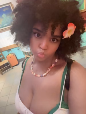 Miranda Owens - Project Casting Gallery Image 5 Miranda Owens - Gallery Image 5