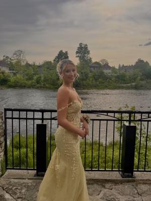 Chloée Legault - Project Casting Gallery Image 3 Chloée Legault - Gallery Image 3