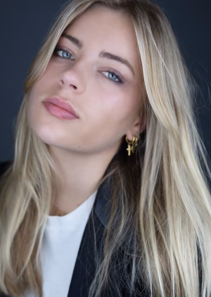 Emma Neilsen - Project Casting Gallery Image 1 Emma Neilsen - Gallery Image 1