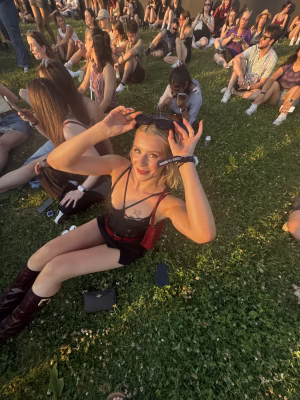 Chloée Legault - Project Casting Gallery Image 1 Chloée Legault - Gallery Image 1