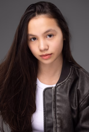 Bella Taylor - Gallery Image 1