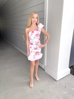 Madelyn Murphy - Project Casting Gallery Image 6 Madelyn Murphy - Gallery Image 6