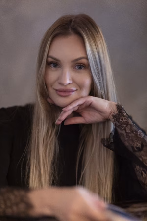 Cristina Horez - Project Casting Gallery Image 8 Cristina Horez - Gallery Image 8