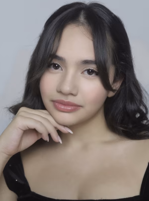 Valeria Petit - Project Casting Gallery Image 4 Valeria Petit - Gallery Image 4