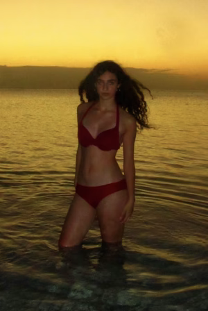 DELILAH SWILLINGHAM - Project Casting Gallery Image 5 DELILAH SWILLINGHAM - Gallery Image 5