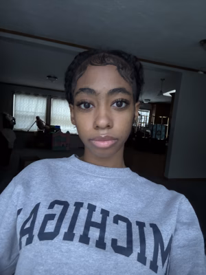 Savannah Williams - Project Casting Gallery Image 5 Savannah Williams - Gallery Image 5