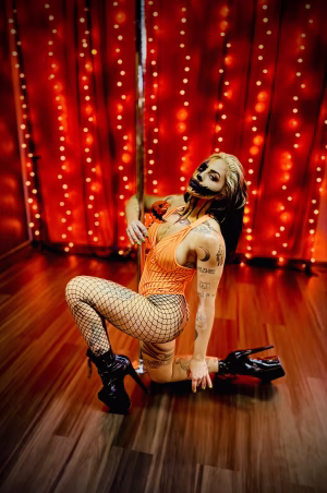 Miranda Baker - Project Casting Gallery Image 2 Miranda Baker - Gallery Image 2