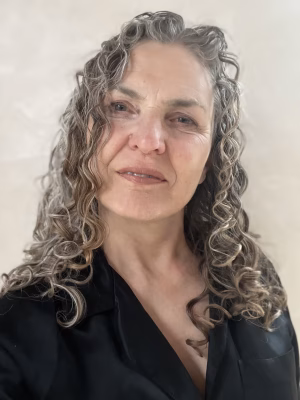 Julia Hensley - Project Casting Gallery Image 2 Julia Hensley - Gallery Image 2