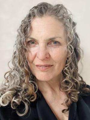 Julia Hensley - Project Casting Gallery Image 3 Julia Hensley - Gallery Image 3