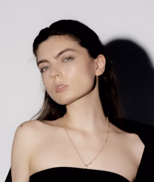 Adele Khalilzade - Project Casting Gallery Image 3 Adele Khalilzade - Gallery Image 3