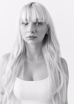 Aaliyah Brönnimann - Project Casting Gallery Image 3 Aaliyah Brönnimann - Gallery Image 3