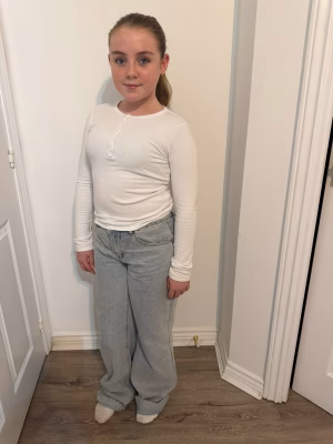 Mylah Smith - Project Casting Gallery Image 4 Mylah Smith - Gallery Image 4