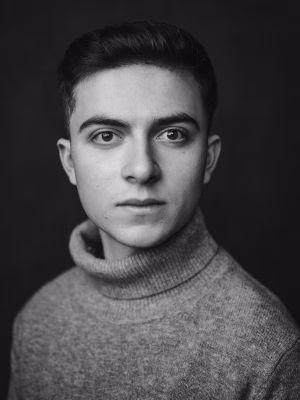 Elijah Lifton - Project Casting Gallery Image 4 Elijah Lifton - Gallery Image 4