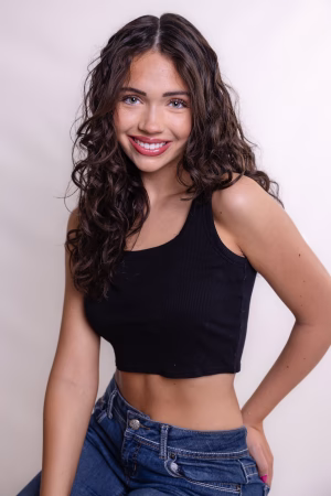 Lindsey Ropp - Project Casting Gallery Image 2 Lindsey Ropp - Gallery Image 2