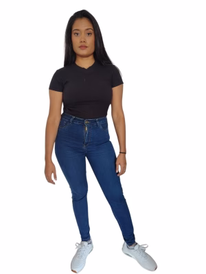Yulyannys Medina - Project Casting Gallery Image 2 Yulyannys Medina - Gallery Image 2