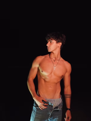 Enzo Galliano-Salinas - Project Casting Gallery Image 5 Enzo Galliano-Salinas - Gallery Image 5