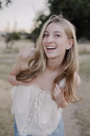 Vivian Hunter - Project Casting Gallery Image 3 Vivian Hunter - Gallery Image 3