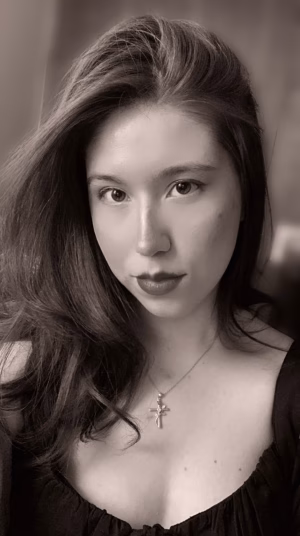 Joselyn Aliza Lopez - Project Casting Gallery Image 3 Joselyn Aliza Lopez - Gallery Image 3