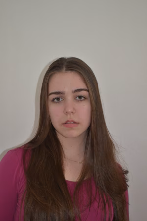 Emma Hrnková - Project Casting Gallery Image 2 Emma Hrnková - Gallery Image 2