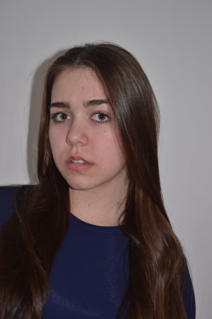 Emma Hrnková - Project Casting Gallery Image 1 Emma Hrnková - Gallery Image 1