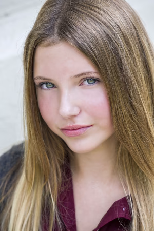 Farys Hixson - Project Casting Gallery Image 2 Farys Hixson - Gallery Image 2