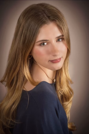 Summer Oliver - Project Casting Gallery Image 1 Summer Oliver - Gallery Image 1